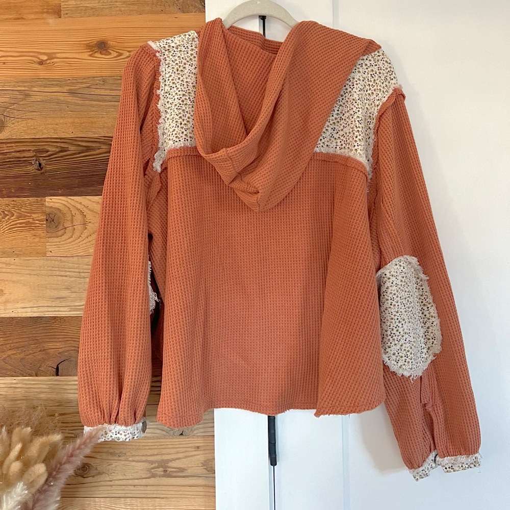 POL Floral Print Front Kangaroo Pocket Thermal Hoodie in Dried Tomato - Picture 4 of 4